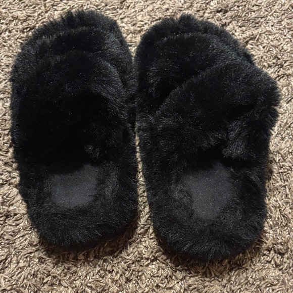 Cozy Furry Slippers - Picture 1 of 3
